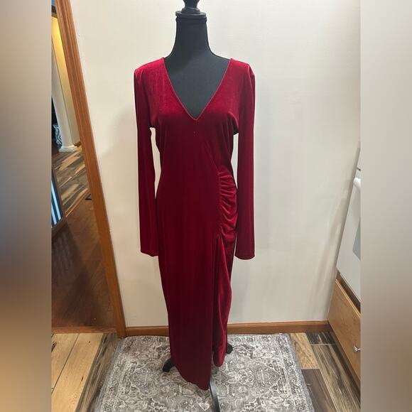 Fashion Nova NWT XL Cranberry Velour Dress High Slit - Picture 1 of 7